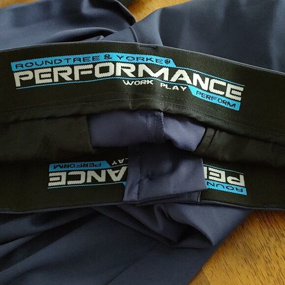 Roundtree & Yorke Performance no iron navy Work Play Dress Pants SZ 38x32 NWOT - Picture 2 of 5